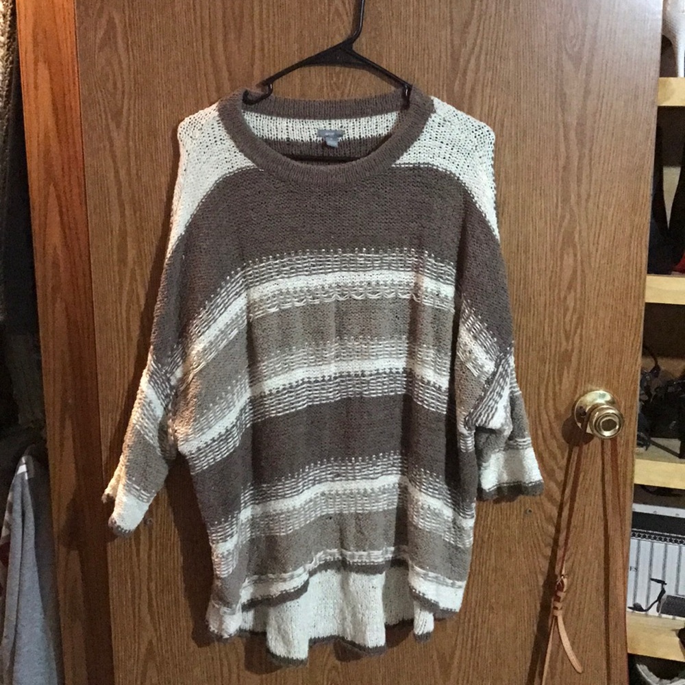 AERIE SWEATER SIZE M
